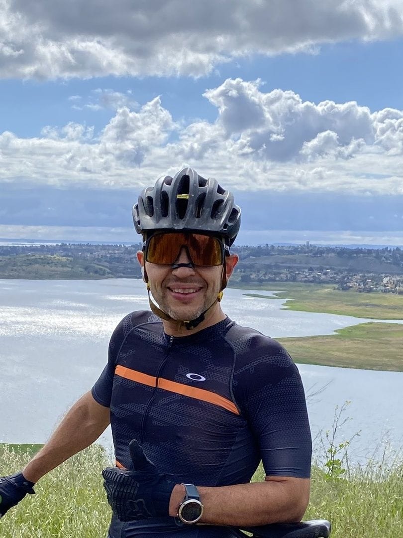 files/Montando_bici_con_vista_reee_chimba.jpg